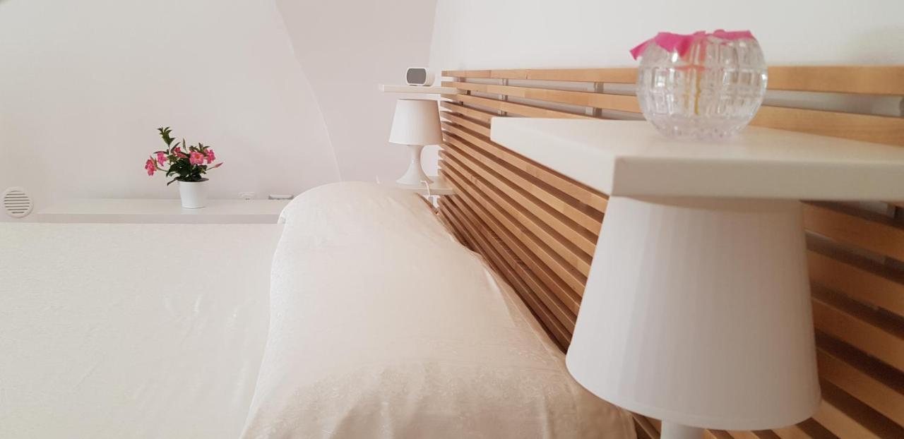 레체 Il Cortile Segreto - Con Parcheggio Privato 아파트 외부 사진