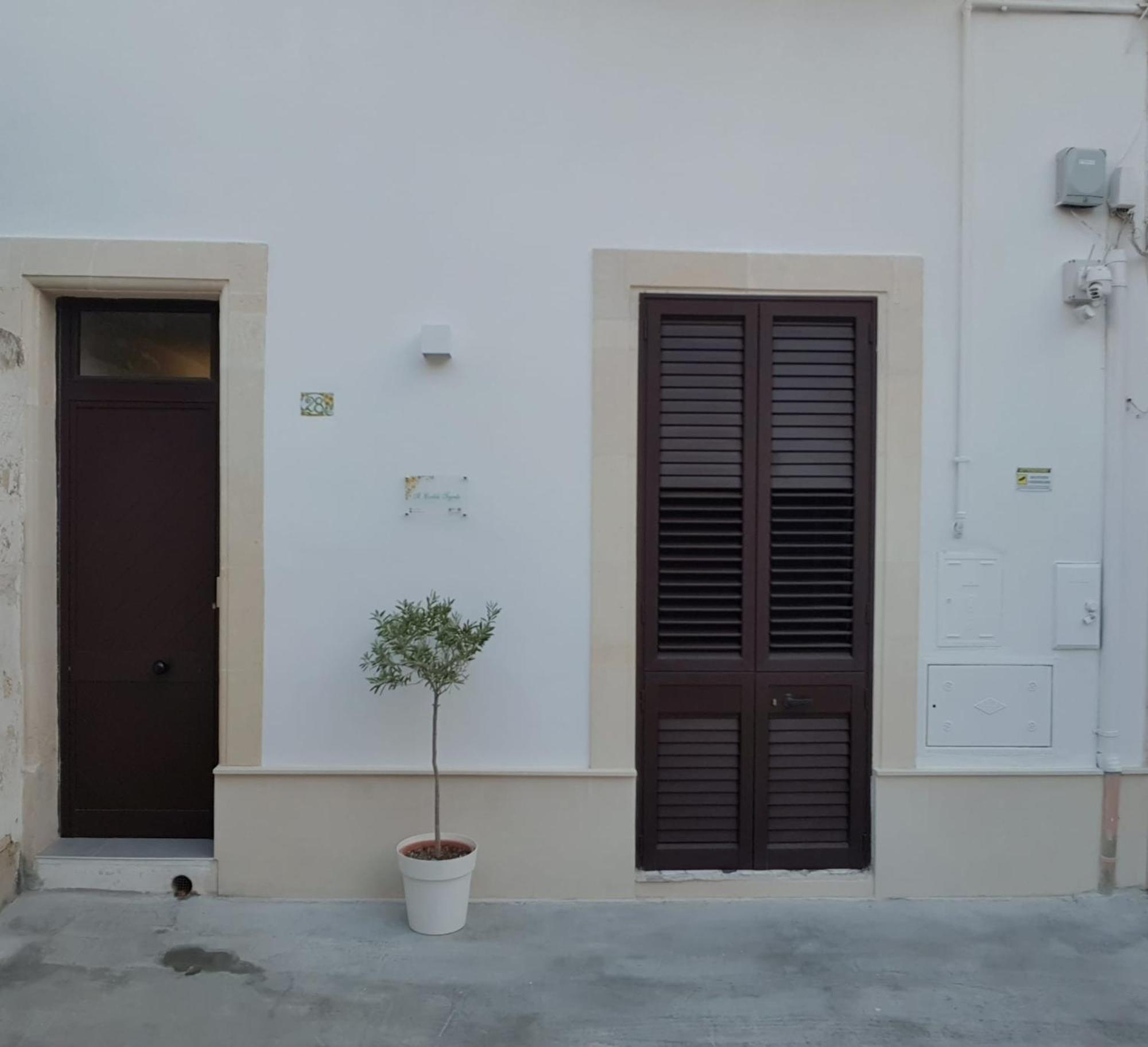 레체 Il Cortile Segreto - Con Parcheggio Privato 아파트 외부 사진
