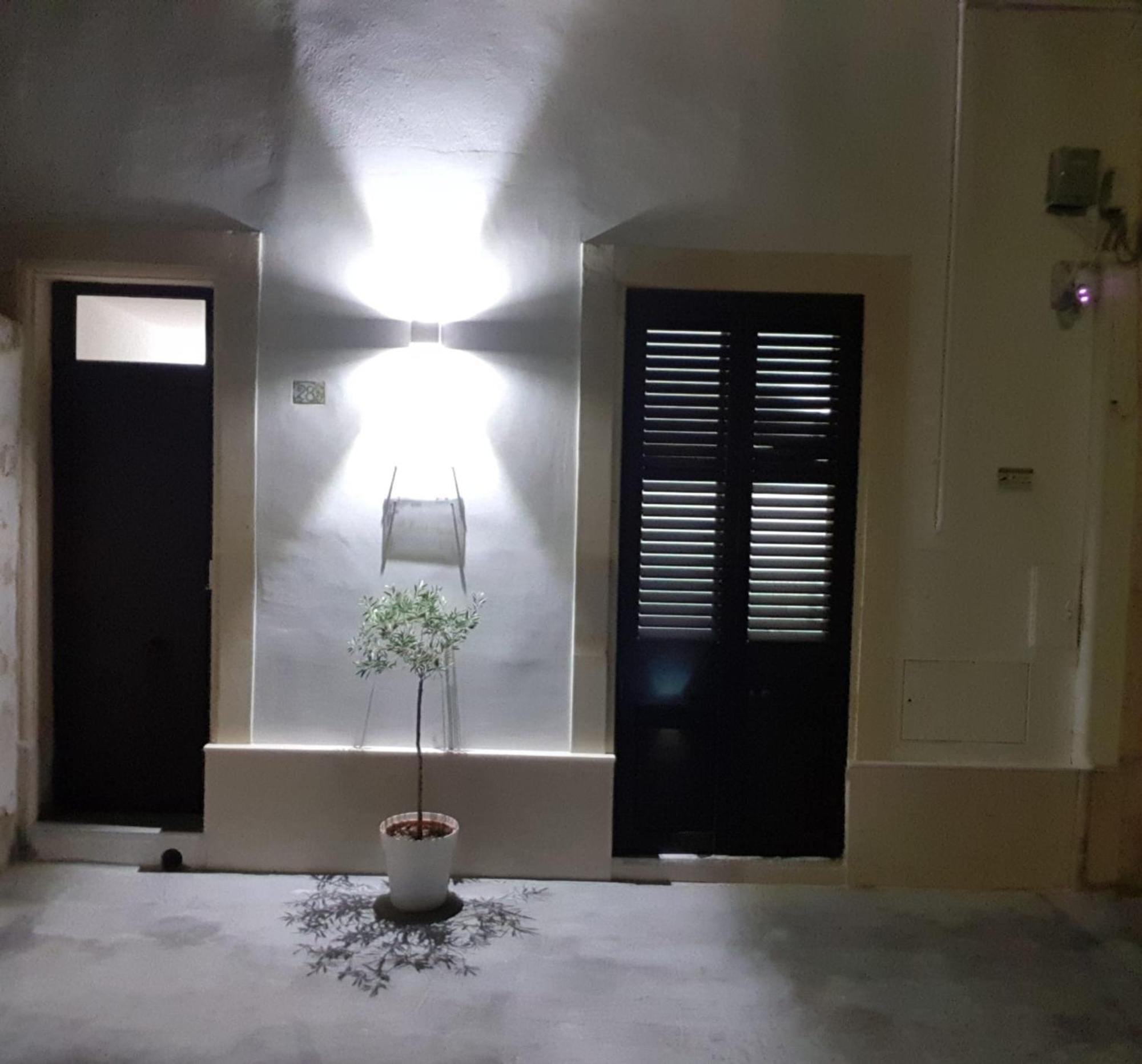 레체 Il Cortile Segreto - Con Parcheggio Privato 아파트 외부 사진